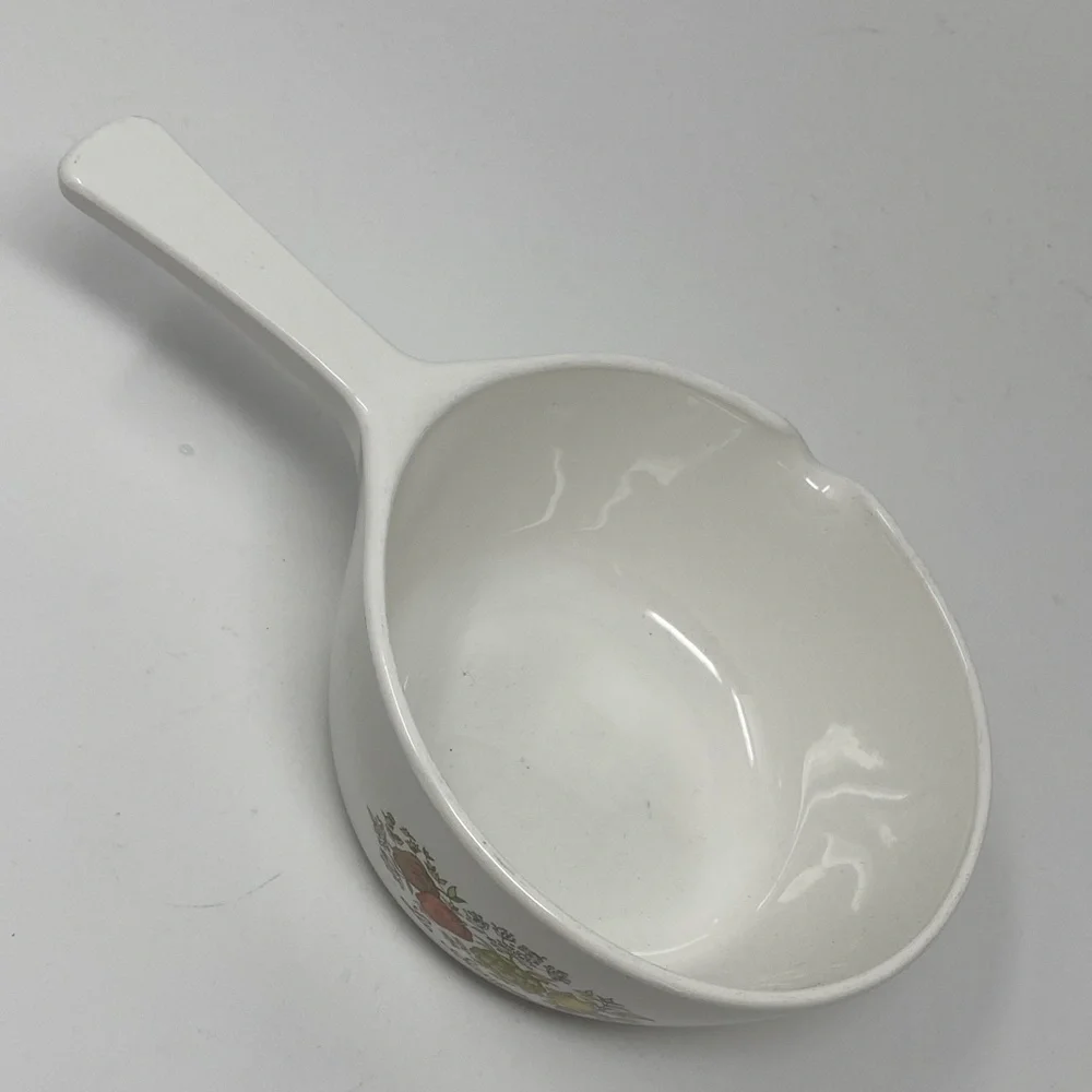 Corning Ware La Sauge 2 1/2 Cup Small Saucepan White with Spout and Handle